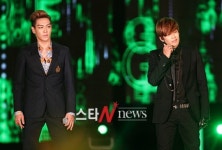 [포토] 탑-세븐 부산에서 만나 멋진 두남자