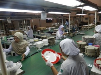 [현장르포] 세계 최대 도자기 생산 설비 젠한국 인도네시아 공장