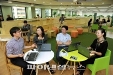 직원들이 출퇴근시간 맘대로 쓸수 있는 이 회사 어디