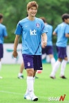 [포토] 연습중에 해맑은 기성용 기분이 좋아