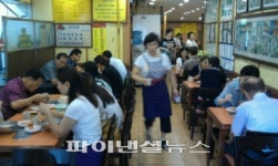 [장수맛집 28선] “50년간 콩국수로 승부했다” 진주회관