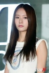 [포토] 에프엑스 크리스탈 청순미모 돋보이는 우윳빛 피부
