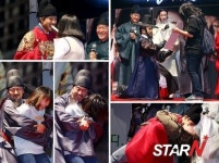 [포토] 광해 男 배우들, 팬서비스라면 이정돈 돼야지