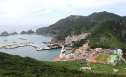 [레저단신] 관광公 ‘꼭 가봐야 할 곳’ 신안군 홍도 1위에 꼽혀 外