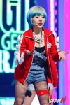 써니 무대사고, 공연 중 무대사고에 의연하게 대처 역시‘프로’