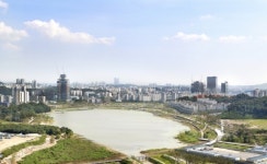 봄과 함께 찾아오는 광교호수공원 ‘기대만발’