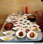 한국 식당의 반찬 인심, “뭐가 메인메뉴?” 해외 네티즌 멘붕