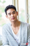 김수현 롤모델, “크리스토프 왈츠처럼 연기했으면..” [인터뷰]