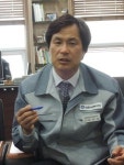 [부·울·경 기업 열전] (25) 강지호 덕원이엔티 사장 “얻은 만큼 사회에 환원”