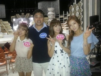 양준혁 에이핑크 인증샷, “도전천곡 같이 출연했어요” 아빠미소