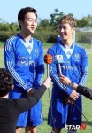 [포토] 비스트 두준-기광 우리가 바로 축구돌