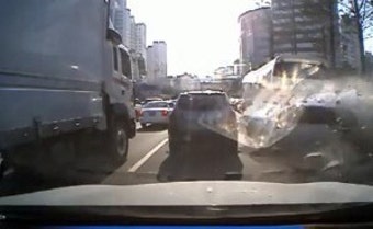경부고속도로 추돌사고.. 4중 추돌, 1명 사망