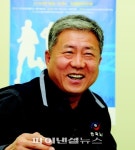 한국노총 새 위원장에 김동만 부위원장, 사무총장에 이병균 금속연맹 위원장