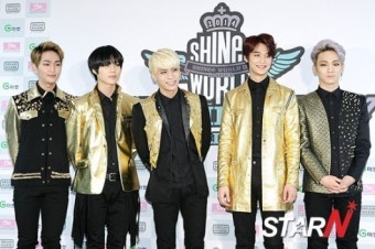 [포토] 샤이니 '열정 가득한 콘서트 기대하세요'