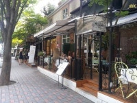 [현장르포] ‘신분당선 개통 3년’ 뜨는 강남역 남부상권·굳건한 분당 카페거리