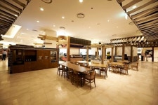 아모제푸드 푸드캐피탈, 롯데월드몰 쇼핑몰에  왕궁 오픈