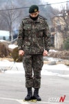 세븐 전역, 고개 숙여 사과 “입대 초 불미스러운 일 죄송하다”