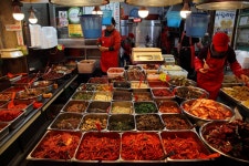 수도권전철 타고 오색 전통시장으로