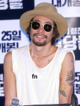[포토] 류승범, ‘언제나 장유로운 영혼’