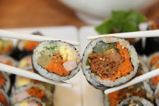 바르다 김선생, 한입에 쏙 ‘어린이 아몬드 김밥’ 출시