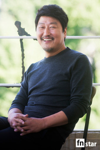 [포토] 송강호, ‘보기만 해도 시원한 호탕한 웃음’