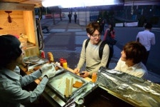 젊은 에너지로 캠퍼스 푸드트럭 씽씽