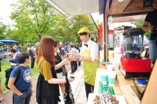 젊은 에너지로 캠퍼스 푸드트럭 씽씽