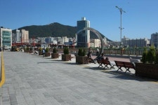 유라리 광장으로 불러주세요