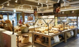 서울 신논현역에 파리바게뜨 마켓