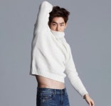 치즈인더트랩, 남주혁 속살 드러낸 화보 공개 ‘아슬아슬해’