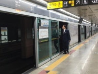 [대한민국의 빛과 소금, 공복들](88) 출근길 지키는 5678도시철도 역무원들, 그들을 괴롭히는 건, 고된 일이 아니라...