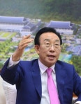 35년 대구 생활 마감, 신도청 시대 여는 김관용 경북지사
