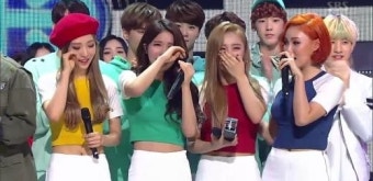 [fn이슈] 마마무, 데뷔 2년 2개월 만에 ‘정상에서 흘린 눈물’