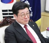 [화제의 법조인] 이찬희 서울지방변호사회 회장 법무사 등 유사직역서 담당 법률사무 이젠 法취지에 맞게 변호사가 맡아야