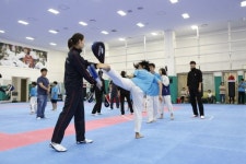 태권도 꿈나무들, 에스원 국가대표 선수와 겨루기 한판