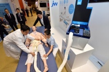 JW메디칼 케어비데 자동으로 대소변 처리 