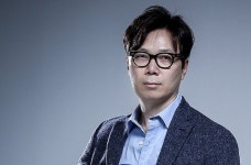 [yes+ Culture] 김영하 작가의 첫 희곡 