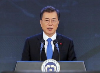 文대통령, 강한 개헌 의지에도 권력구조 개편은 