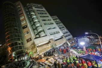 대만 동부에 여진 이어져, 지진 사망자 9명으로 늘어