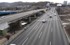 한산한 올림픽대로