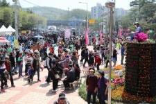3일간 수십만명 군포로…군포철쭉 절정