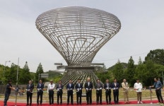 울산과학기술원(UNIST) 상징물 미래를 마주하는 얼굴 제막