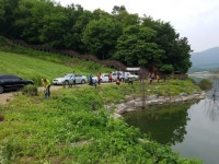양주시민 원당저수지 꽃길 조성 ‘구슬땀’
