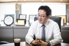 [인터뷰] 안건준 벤처기업협회장 DMZ에 벤처 클러스터 조성해야