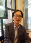 [fn이사람] '손에 잡히는 경매' 출간 이영진 이웰에셋 대표 "경매 대중화 위해… 강의 다시 엽니다"