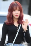 [포토] 여자친구, ‘빨강머리 유주’