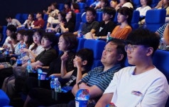 세븐일레븐 경영주 및 가족과 함께하는 시네마 데이트 진행