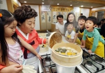 바리스타가 된 치매노인.. 한독 기억다방의 특별한 커피