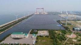 남동발전 군산 수상태양광 발전소, 부력체 등 전체 설비 국산화… 국내 최대 수상태양광 발전량 자랑