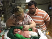 갓 태어난 아이가 7kg? ..역대급 우량아 탄생